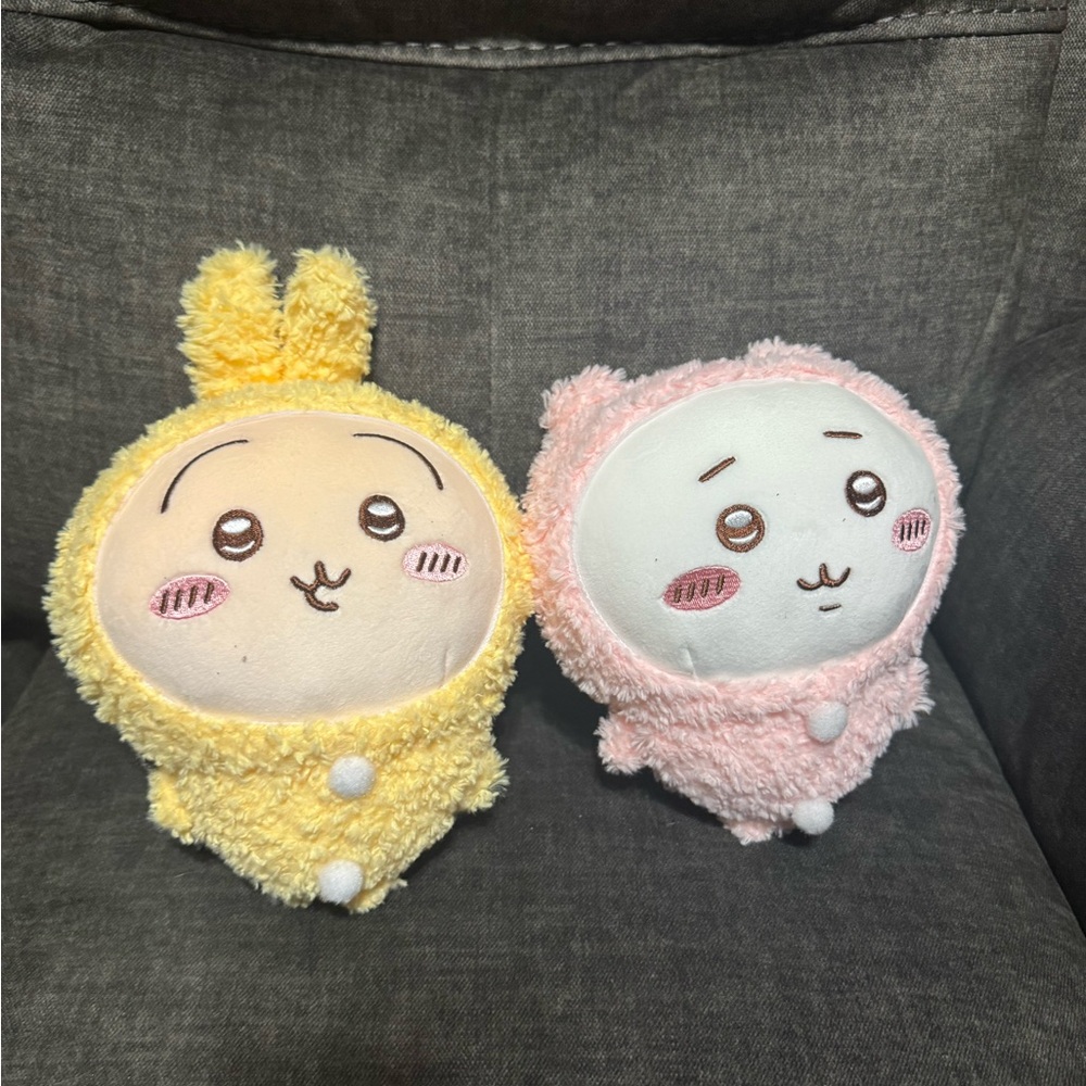 x2 Chiikawa and Usagi plushes!